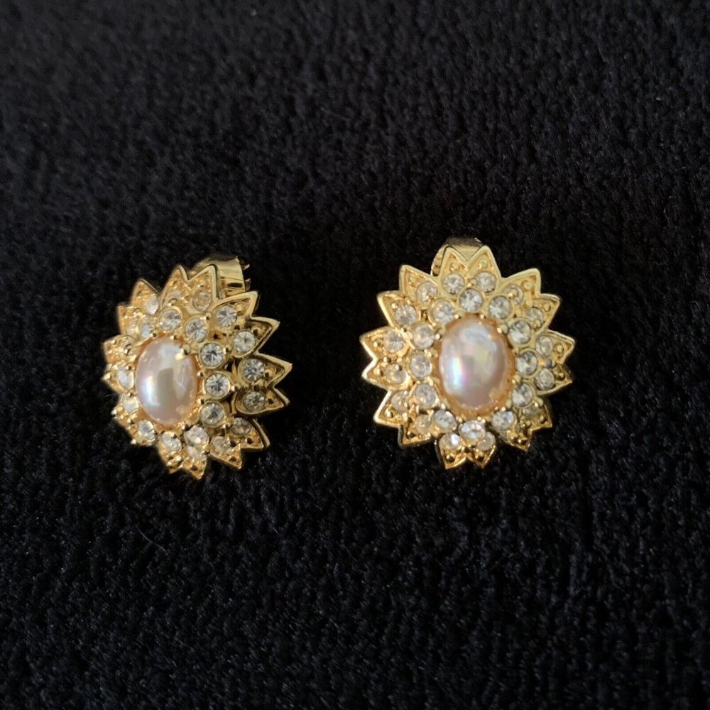 Earrings Nolan Miller Signed Faux Pearl Rhinestone Goldtone Clip on Vintage - Picture 1 of 4